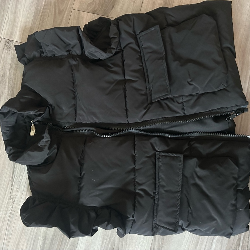 Black Quilted Puffer Vest with puffs